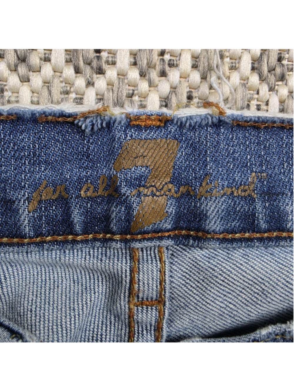 7 For All Mankind Dojo Flare Jeans Women’s Size 25 Distressed Medium Wash - Picture 6 of 12